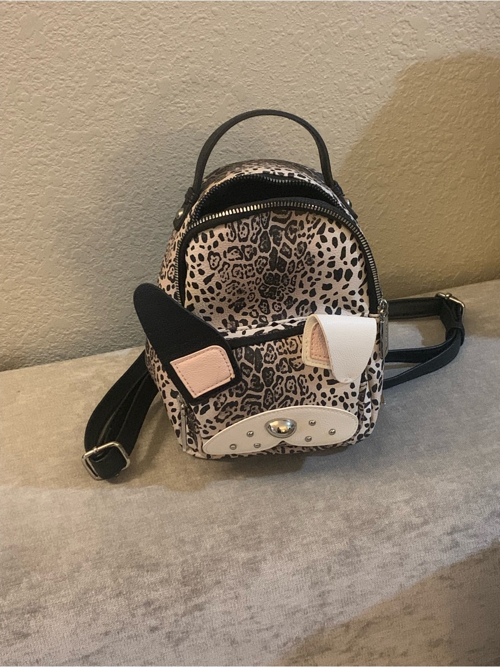 Betsey Johnson Small Puppy Backpack - Picture 7 of 7